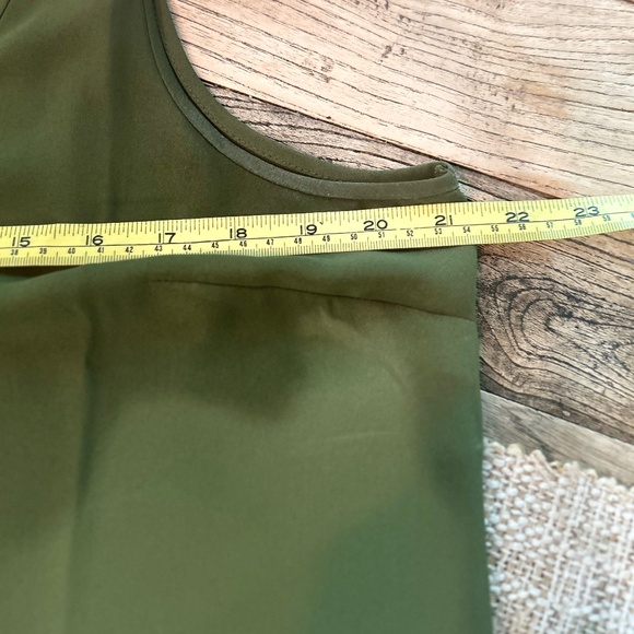 🫒EUC - J.CREW TANK🫒 - Picture 8 of 12